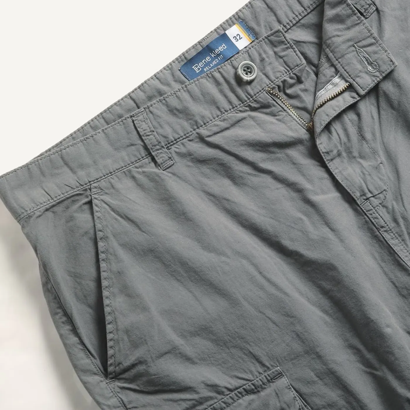 Men Regular Fit Cargo Shorts – Image 4